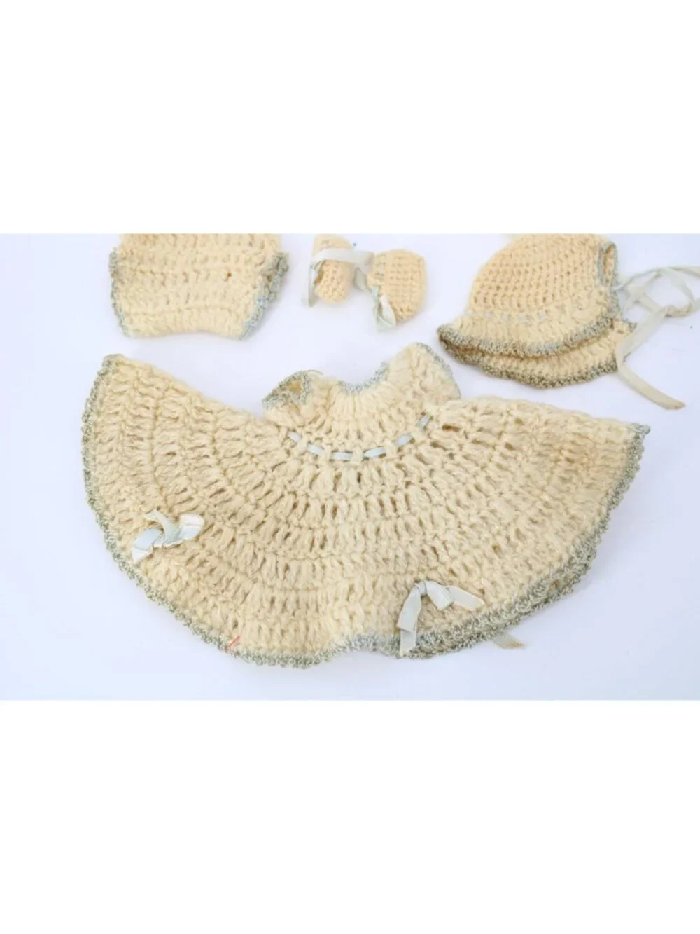 Ginny Ginnette Corchet Doll Outfit Dress Bonnet Booties Panties 94685